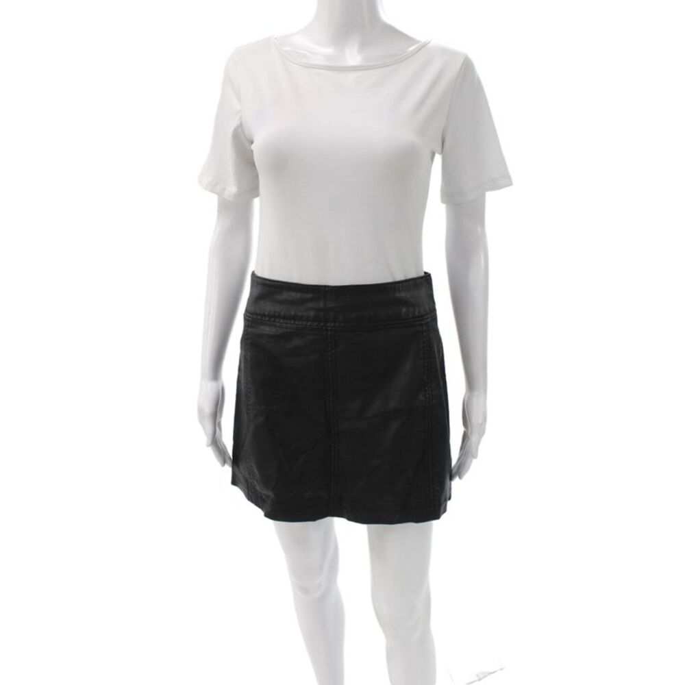Free People Women Black Mini Skirt Polyurethane Zip Closure Size 4